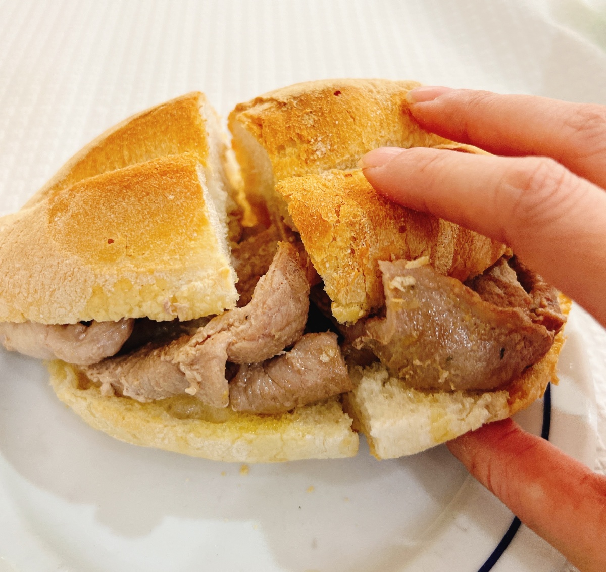 ♠ 葡萄牙食記│里斯本【Beira Gare】- 車站附近的豬排三明治