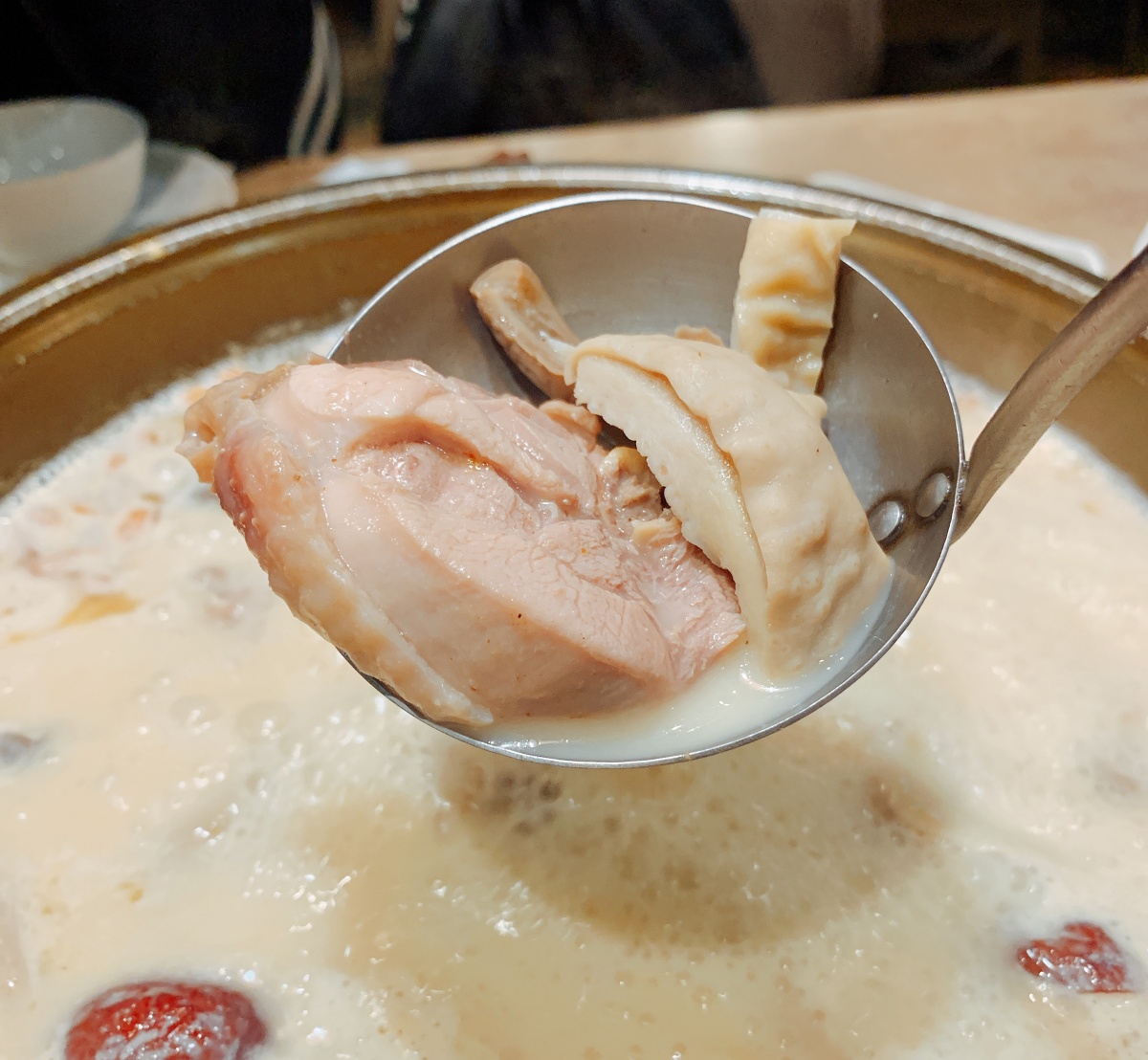 ▦ 食記│台北東區 享鴨 - 王品旗下的烤鴨與中菜料理