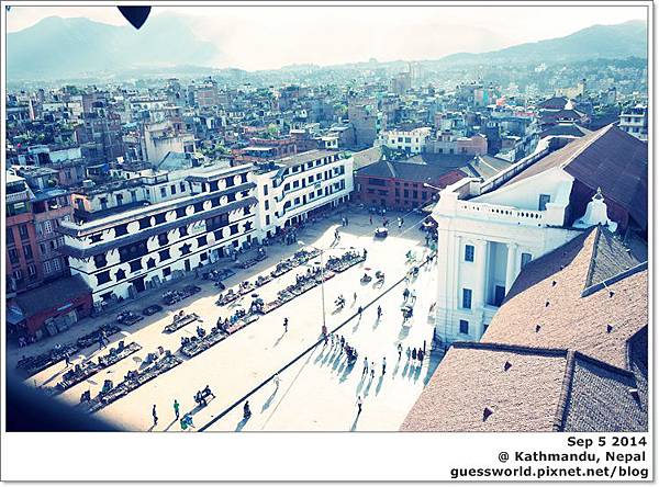 ♣ 尼泊爾遊記 Day 8【坐飛機看喜馬拉雅山+斯瓦揚布拿寺+杜兒巴廣場】
