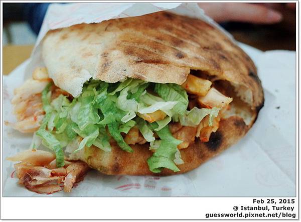 ♣ 土耳其食記│伊斯坦堡【Antik Büfe】- 美味烤馬鈴薯和沙威瑪