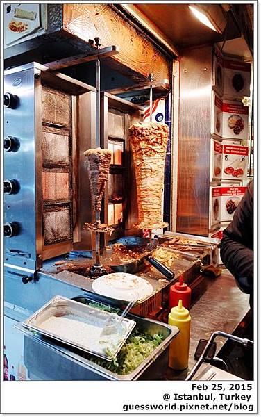 ♣ 土耳其食記│伊斯坦堡【Antik Büfe】- 美味烤馬鈴薯和沙威瑪