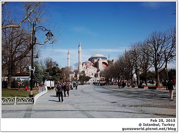 ♣ 土耳其遊記 Day11~2 伊斯坦堡【藍色清真寺+橫跨歐亞的金角灣】