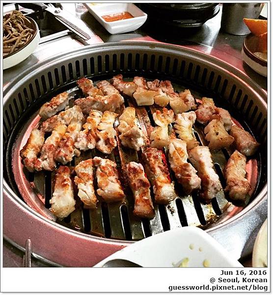ⓢ 首爾食記｜梧柳洞【漢拿山黑豬肉 】- 三大天王推薦的的烤黑豬肉