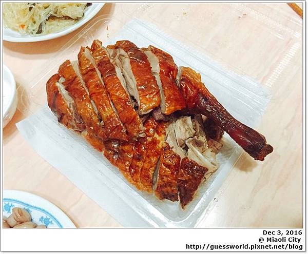 ▦ 食記│苗栗市 脆皮子 蜜汁脆皮烤鴨 - 在黃昏市場內的好吃烤鴨